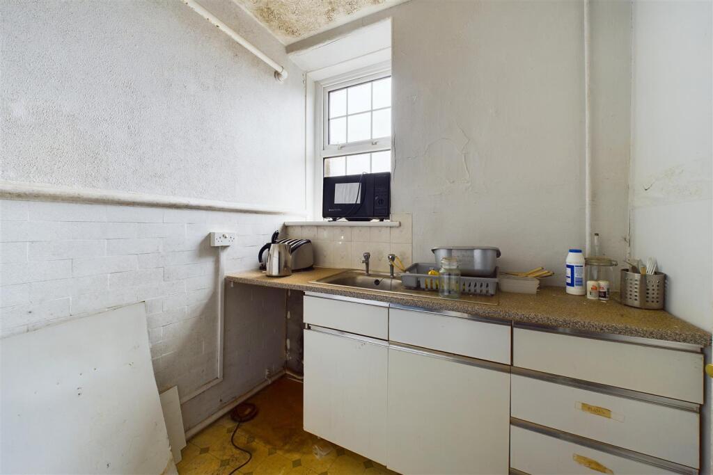 Additional property image - DETACHED | 0.4 ACES | CAERPHILLY