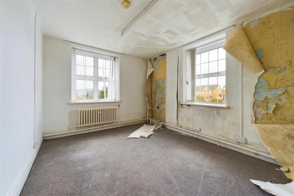 Additional property image - DETACHED | 0.4 ACES | CAERPHILLY