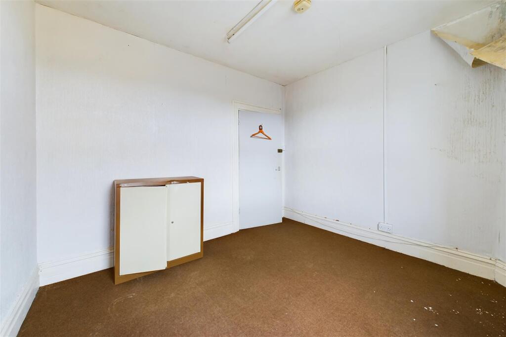 Additional property image - DETACHED | 0.4 ACES | CAERPHILLY