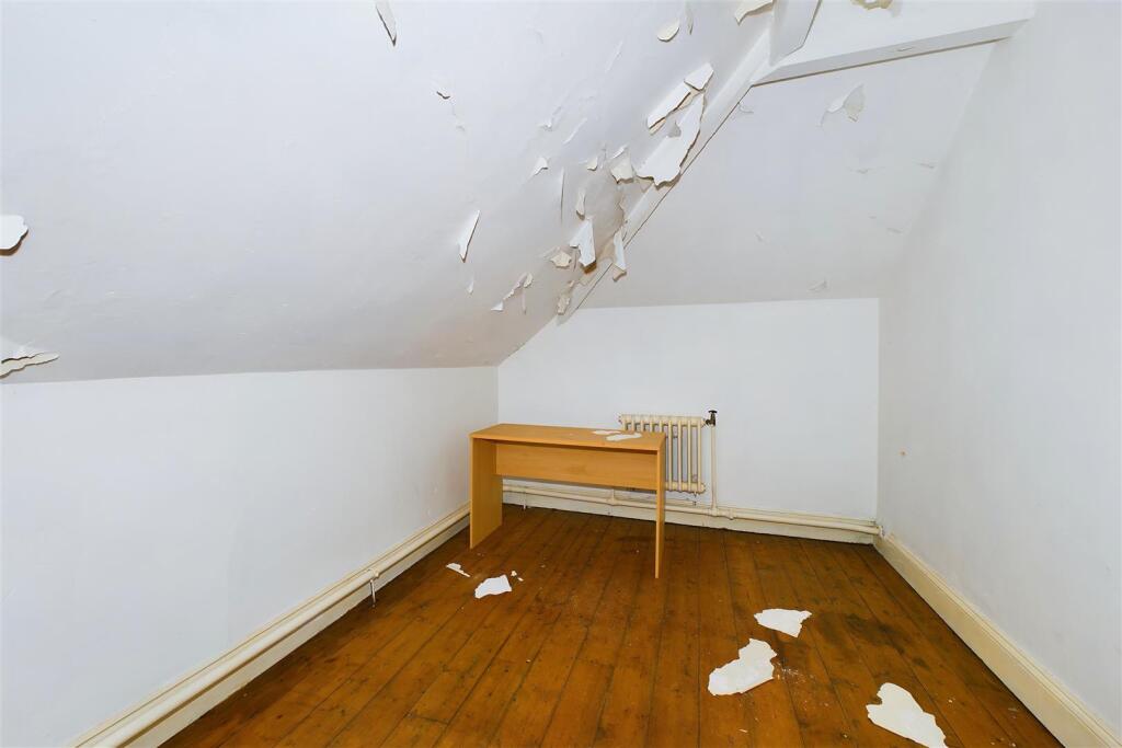 Additional property image - DETACHED | 0.4 ACES | CAERPHILLY