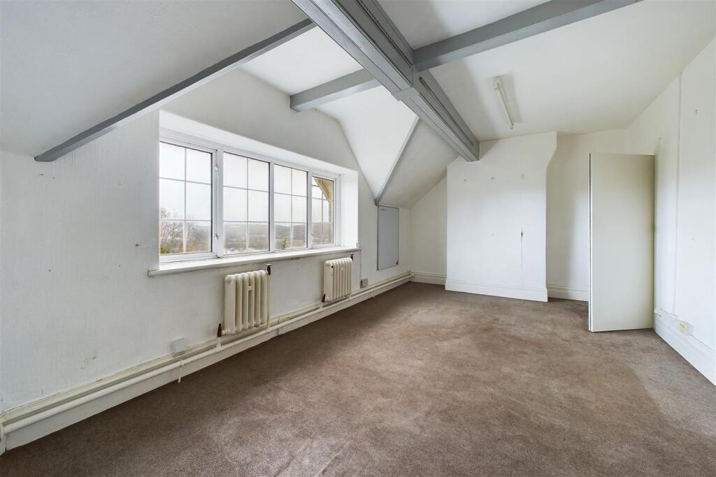 Additional property image - DETACHED | 0.4 ACES | CAERPHILLY