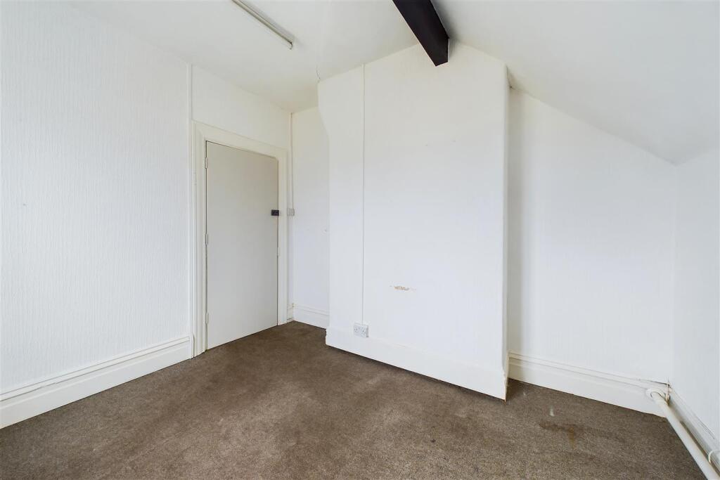 Additional property image - DETACHED | 0.4 ACES | CAERPHILLY