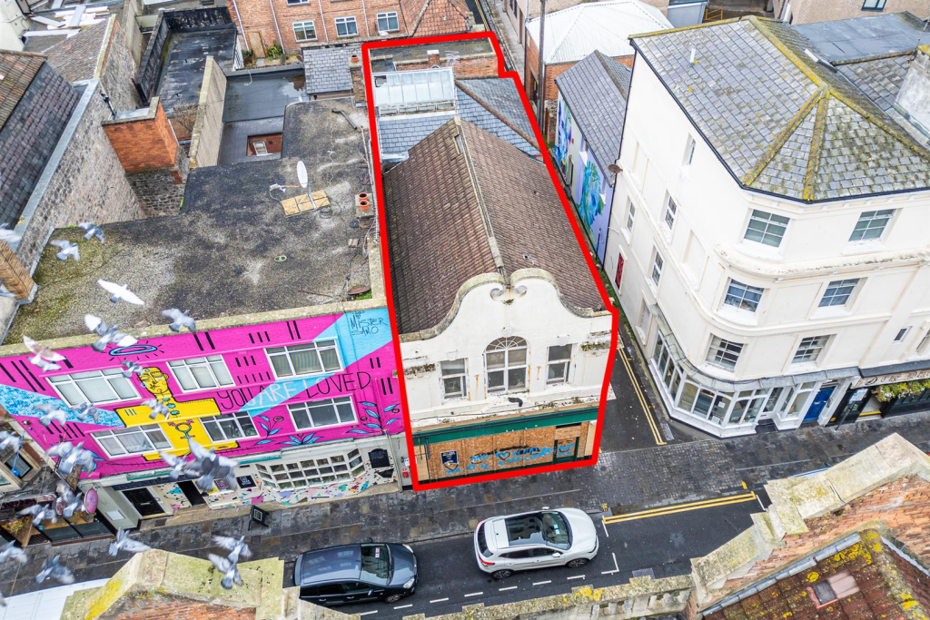 Main image of property: PLANNING | 8 BED HMO | £70K pa | WSM