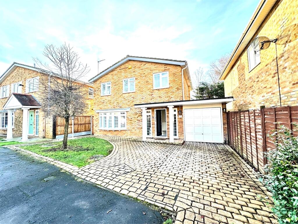 4 bedroom detached house for sale in Edwin Hall View , South Woodham Ferrers, South Woodham