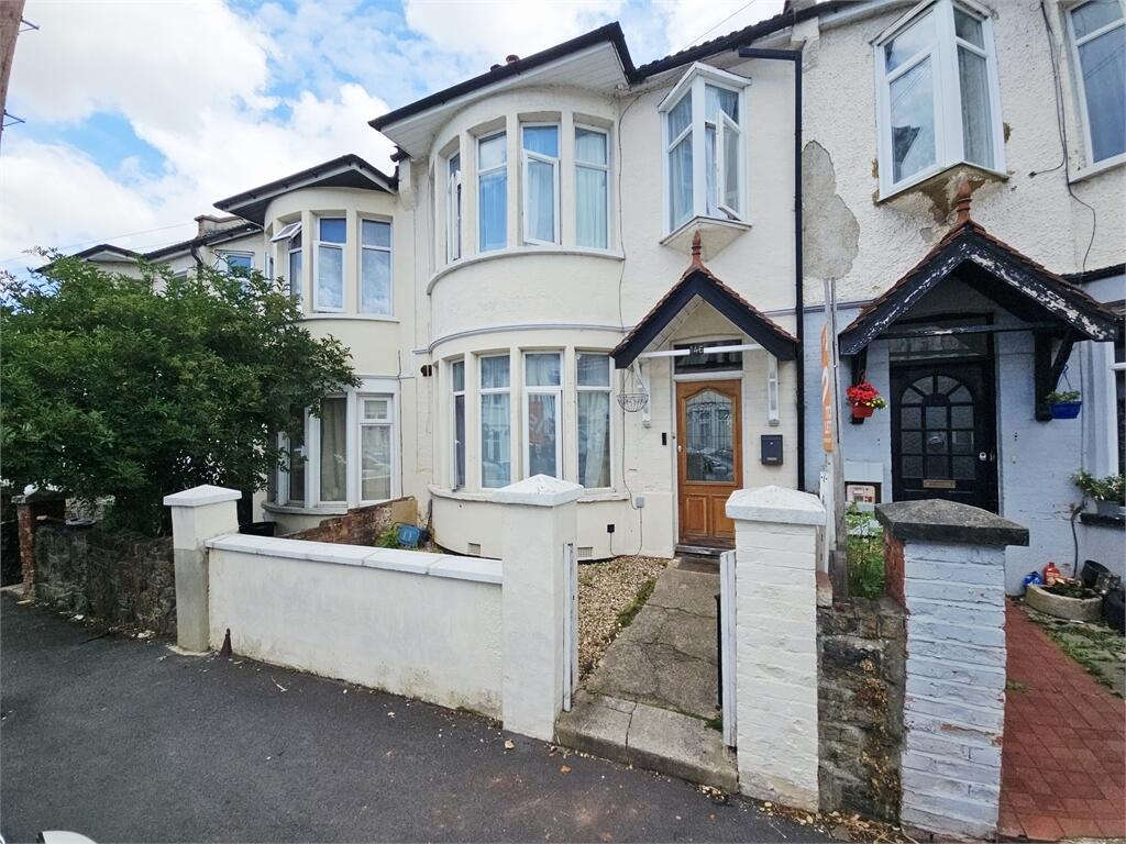 Main image of property: Beedell Avenue, Westcliff on sea, Westcliff on Sea, 