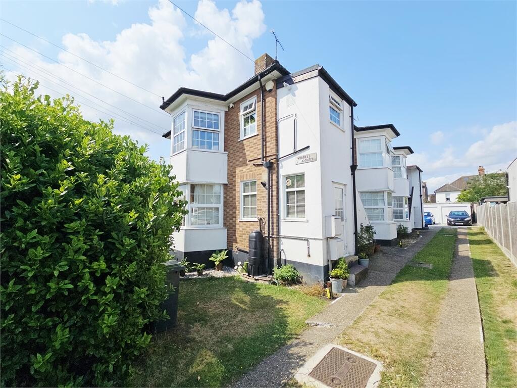 Main image of property: Salisbury Road, Leigh on sea, Leigh on sea, 