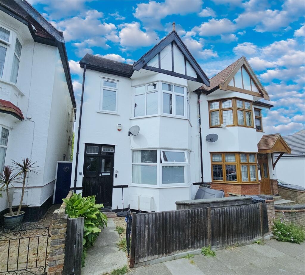 Main image of property: Leigh hall road, Leigh on sea, Leigh on sea,