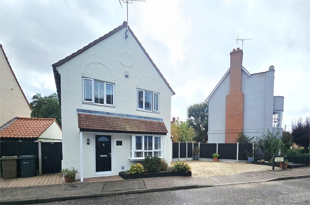 Main image of property: Bucklebury Heath, South Woodham Ferrers, South Woodham Ferrers, Chelmsford.