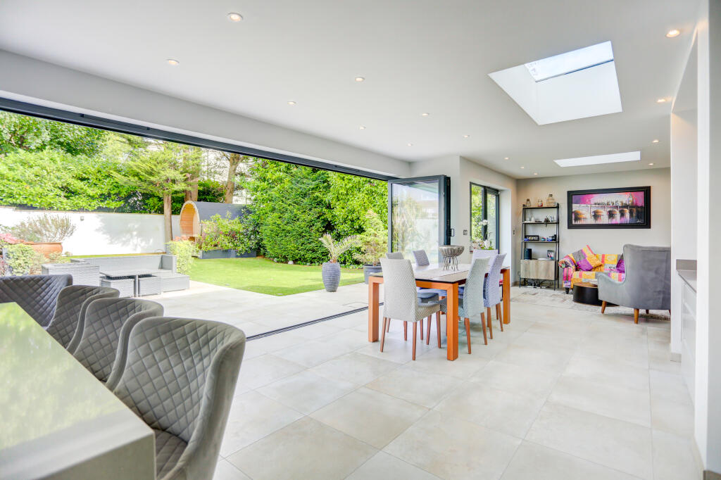 Main image of property: Dyke Road Avenue, Brighton, BN1