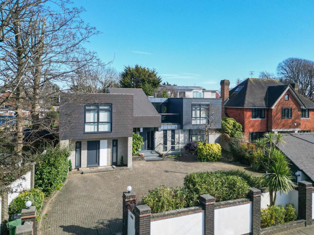 Main image of property: Dyke Road Avenue, Brighton, BN1