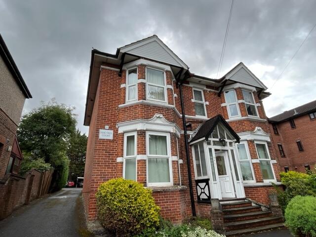 Main image of property: 82 Whitworth Crescent, SOUTHAMPTON