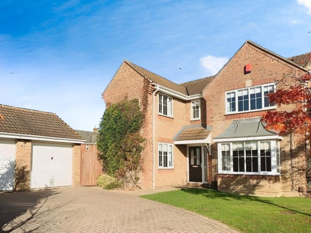 Main image of property: Greenwich Close, Swindon, SN25 4TG
