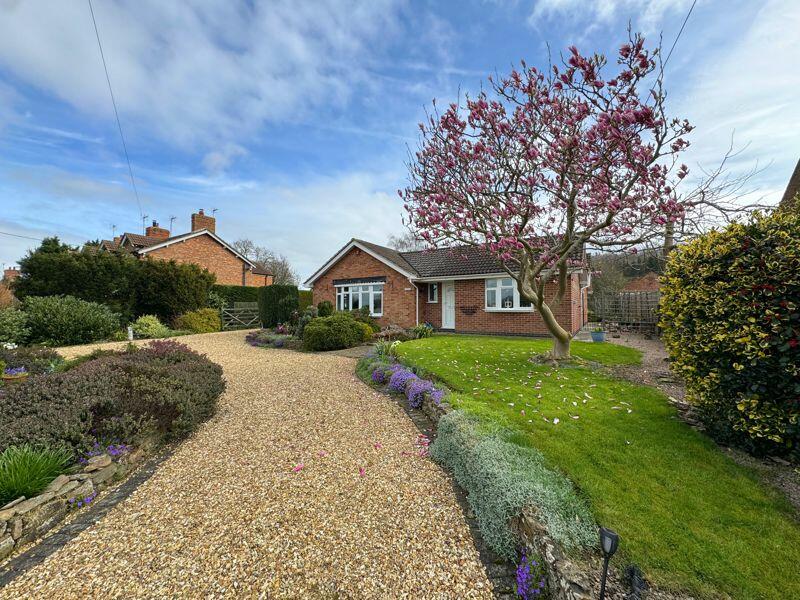 4 bedroom detached house for sale in Sedgebrook Road, Woolsthorpe by