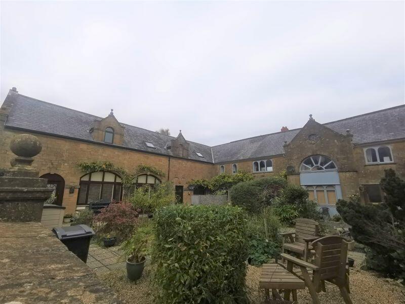 3 bedroom terraced house for rent in Speke Court, Ilminster, TA19