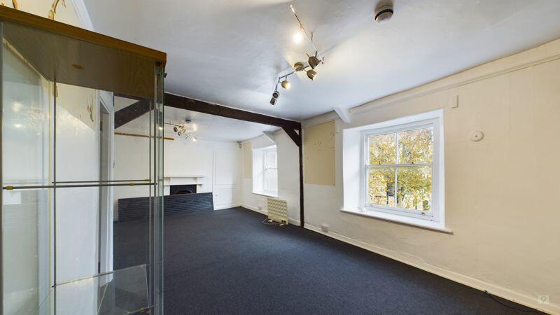 Additional property image - 16 Hendford, Yeovil