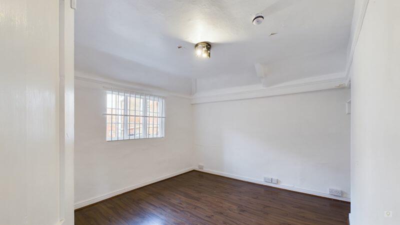 Additional property image - 16 Hendford, Yeovil