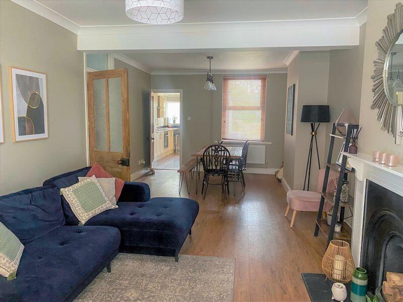 Additional property image - 6 Camborne Place