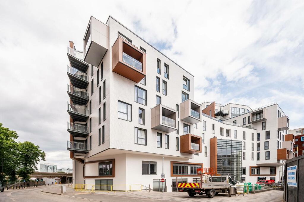 2 bedroom flat for sale in Bellville House, Greenwich, London, SE10