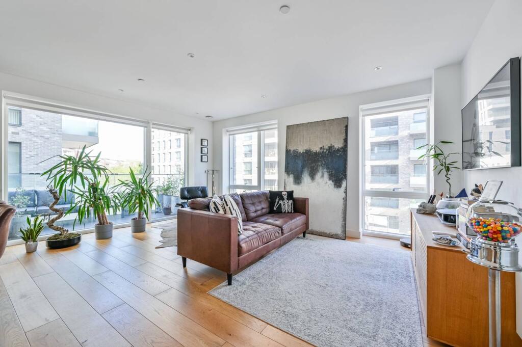 Main image of property: West Parkside, Greenwich Millennium Village, LONDON, SE10