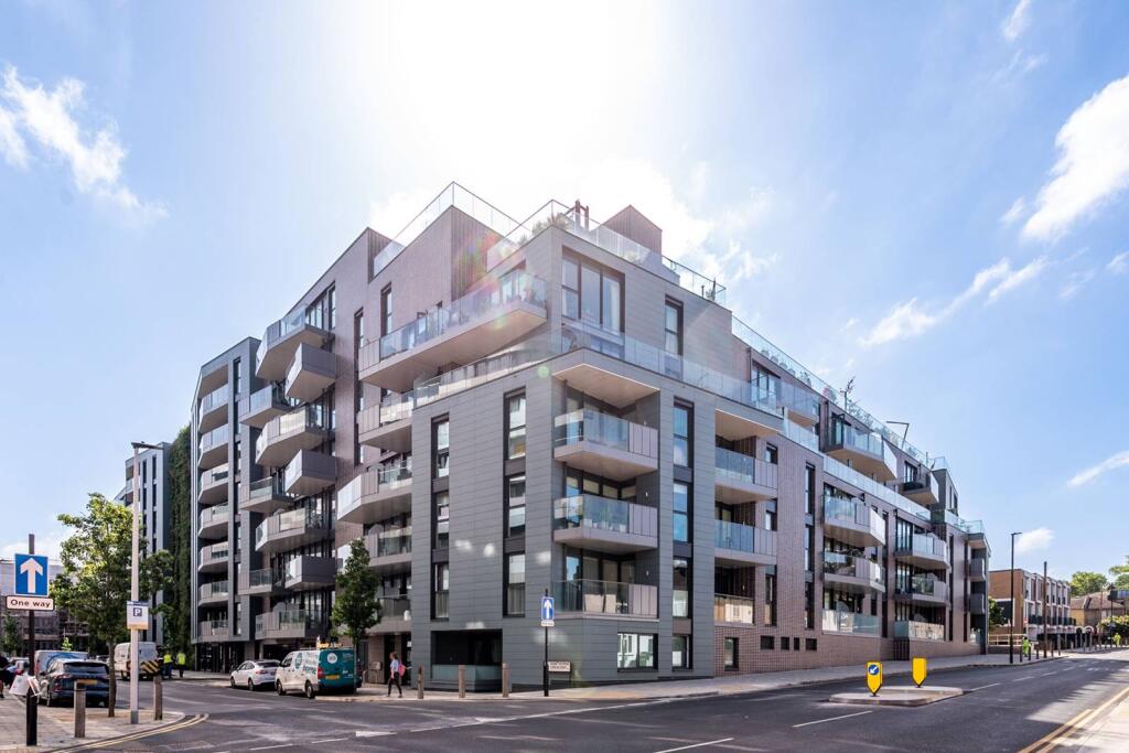 Main image of property: Hawthorne Crescent, Greenwich, London, SE10