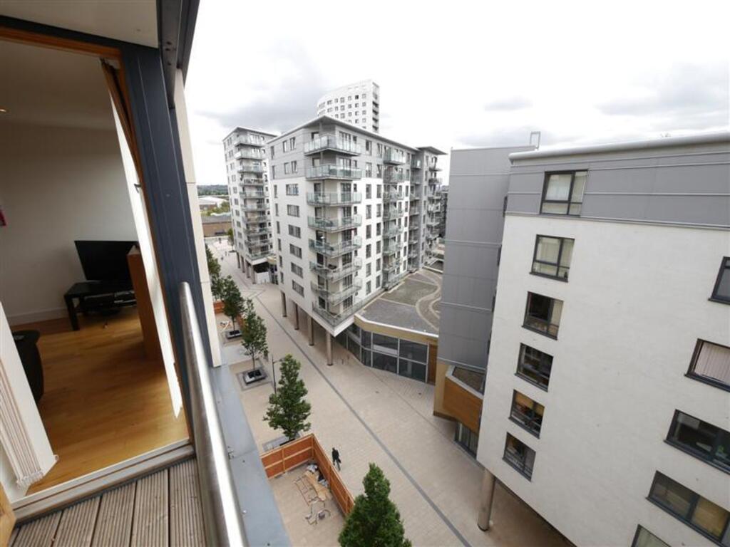 Main image of property: The Boulevard, Leeds, LS10