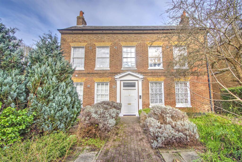 Main image of property: Acacia Mews, Harmondsworth, UB7