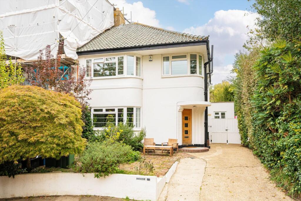 Main image of property: Park House Gardens, East Twickenham