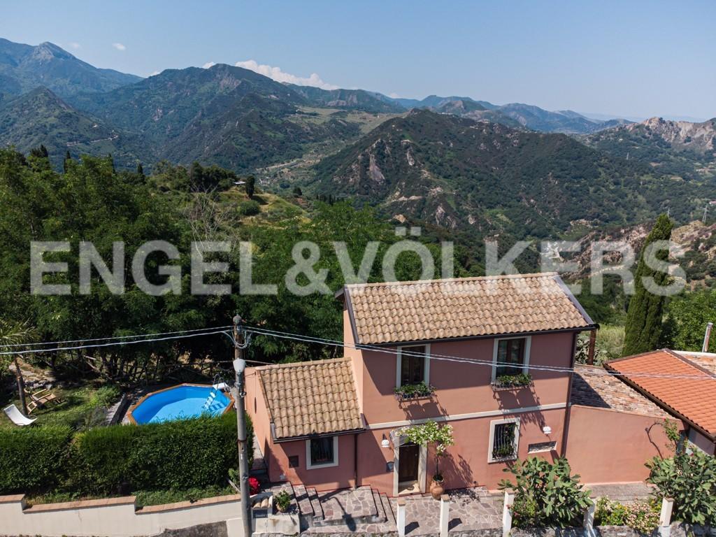 2 bedroom villa for sale in Milazzo, Messina, Sicily, Italy