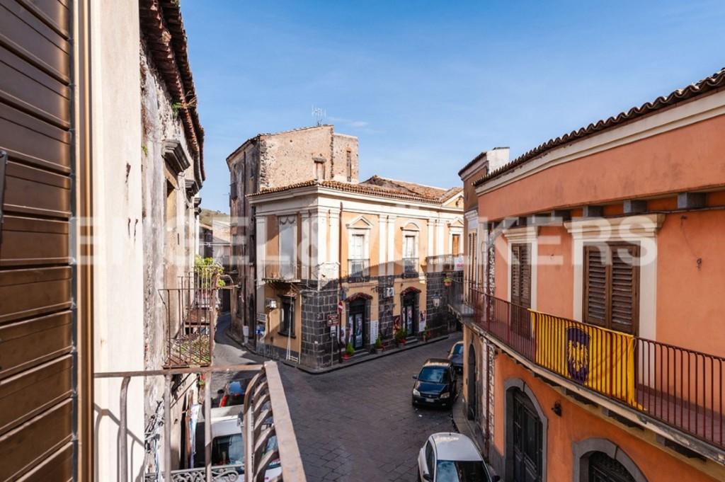 6 bedroom villa for sale in Randazzo, Catania, Sicily, Italy