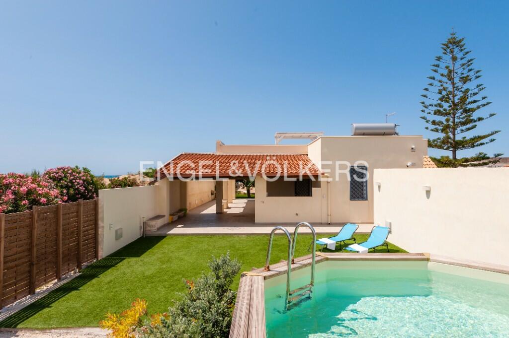 Main image of property: Pachino, Syracuse, Sicily