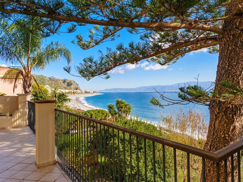 5 bedroom house for sale in Messina, Messina, Sicily, Italy