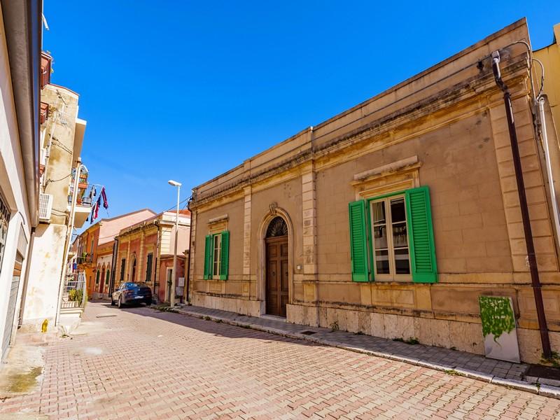 5 bedroom house for sale in Messina, Messina, Sicily, Italy