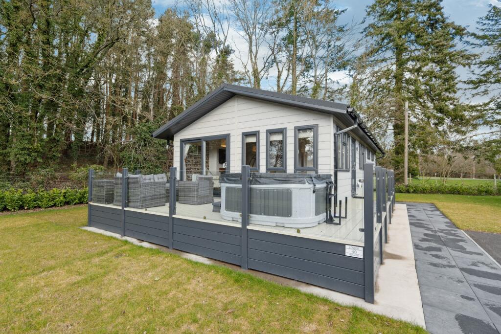 2 bedroom lodge for sale in Ruthven Falls, Brigton of Ruthven, Alyth
