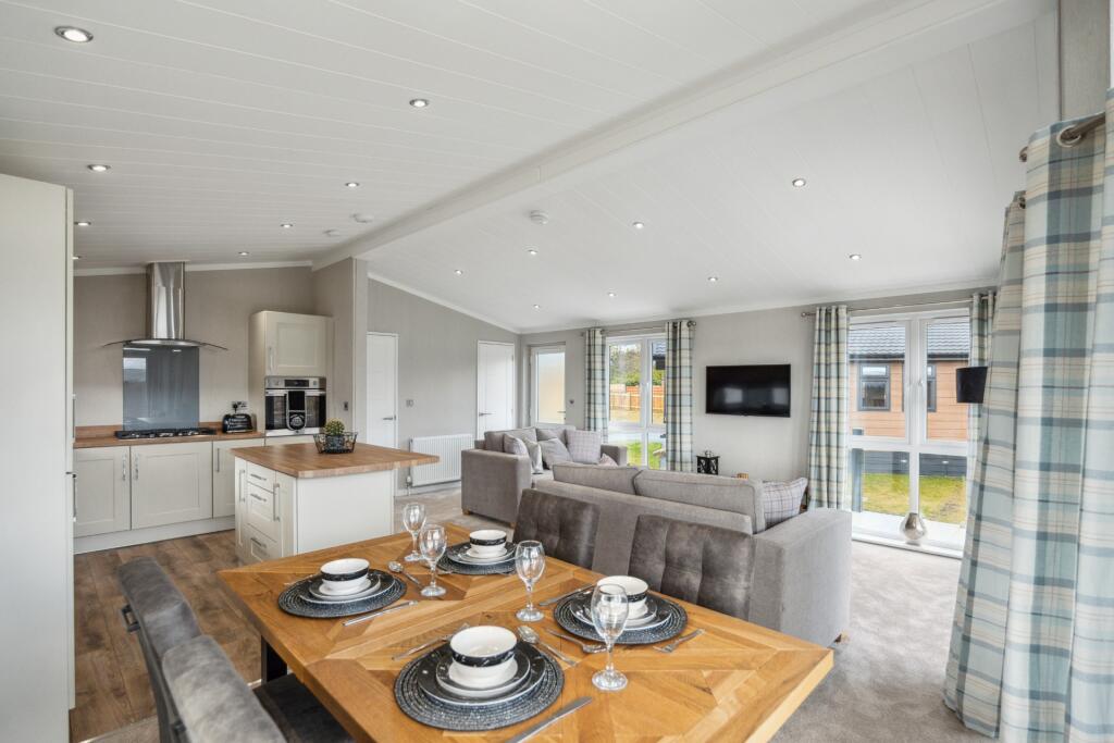 2 bedroom lodge for sale in Ruthven Falls, Brigton of Ruthven, Alyth