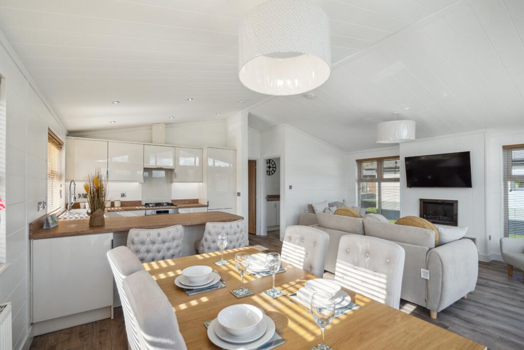 2 bedroom lodge for sale in Ruthven Falls, Brigton of Ruthven, Angus