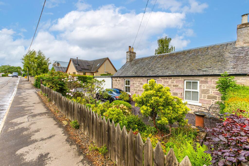 Main image of property: Kyle Cottage, 48 Perth Road, Stanley, Perth, PH1 4PB