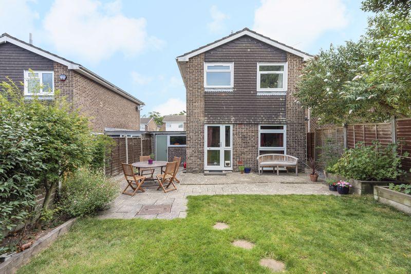 3 bedroom detached house for sale in Ashdown Way, Halterworth, Romsey, SO51