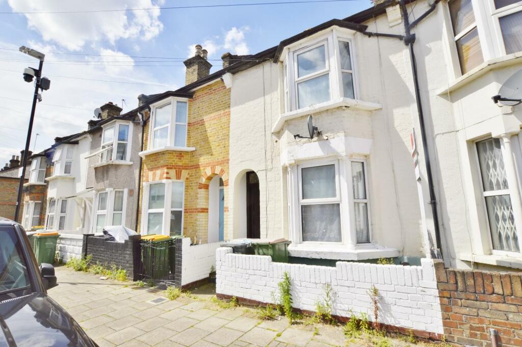 3 bedroom house for sale in Herbert Street, Plaistow, E13