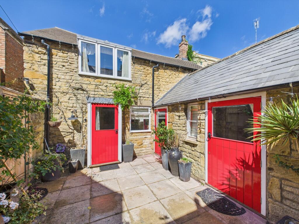 Main image of property: High Street, Moreton-in-Marsh