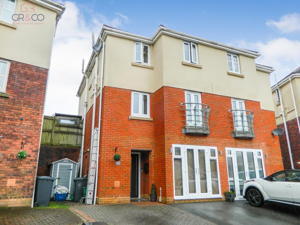 Main image of property: Clos Bronwydd, Ebbw Vale