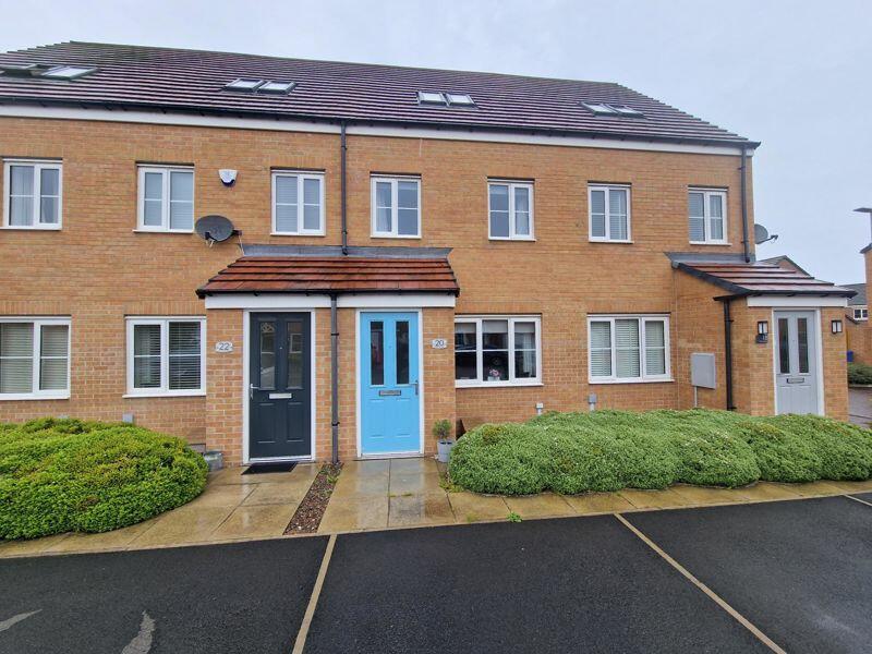 3 bedroom town house for sale in Cornwall Way, South Shore Estate