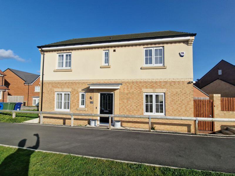 4 bedroom detached house for sale in Longmeadows, Broadoaks, Bedlington