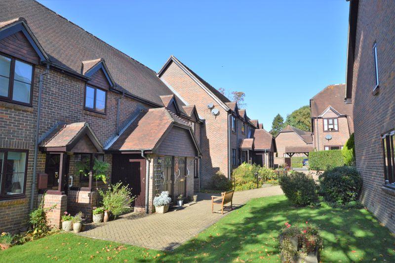 2 bedroom retirement property for sale in Church Road, Haslemere, GU27