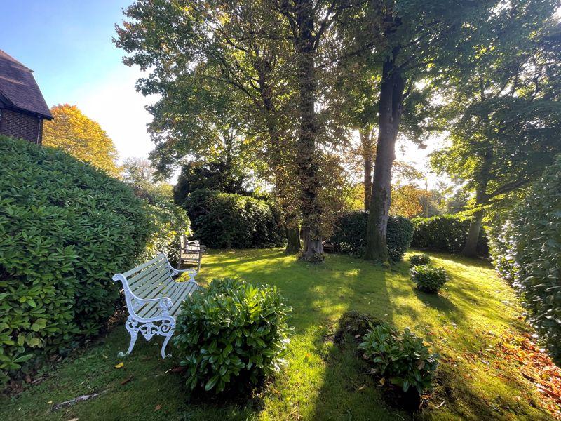 2 bedroom retirement property for sale in Church Road, Haslemere, GU27