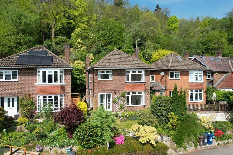 3 bedroom detached house for sale in Cherry Tree Avenue, Haslemere, GU27
