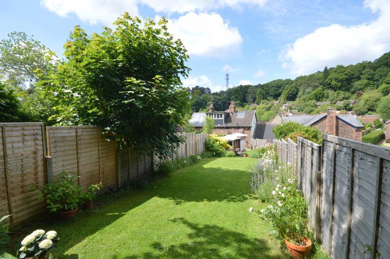 2 bedroom terraced house for sale in Lion Lane, Haslemere GREAT
