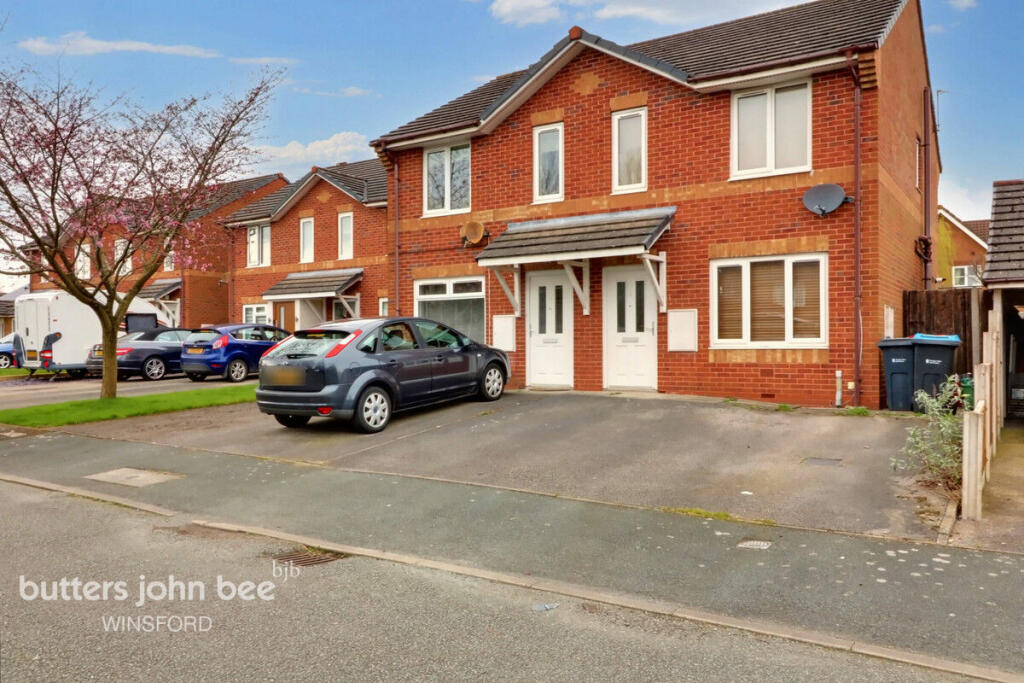 2 bedroom semidetached house for sale in Saunton Close, Winsford, CW7