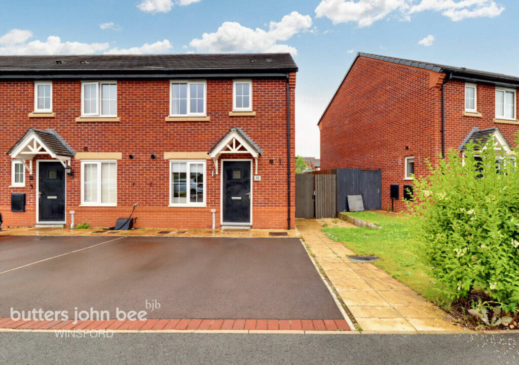 3 bedroom end of terrace house for sale in Hough Street, WINSFORD, CW7