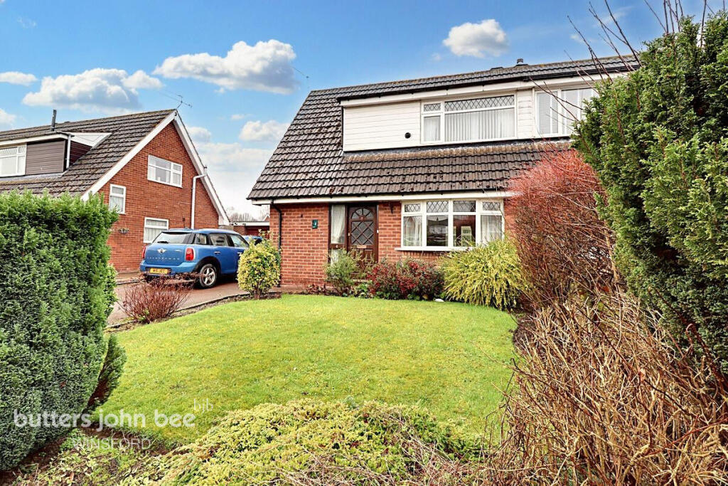 3 bedroom semi-detached house