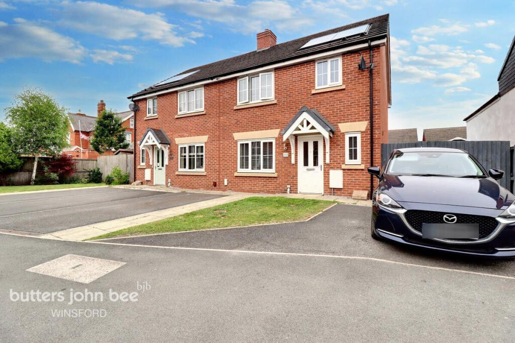 3 bedroom semi-detached house